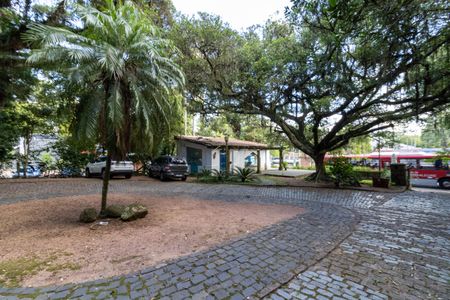 Casa à venda com 400m², 4 quartos e 15 vagasEntrada