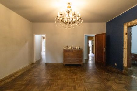 Casa à venda com 400m², 4 quartos e 15 vagasSala