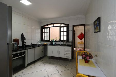 Casa à venda com 235m², 4 quartos e 6 vagasCasa 2 - Cozinha