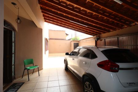 Casa à venda com 235m², 4 quartos e 6 vagasGaragem