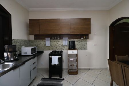 Casa à venda com 235m², 4 quartos e 6 vagasCasa 1 - Cozinha