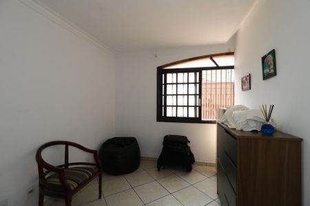 Casa à venda com 235m², 4 quartos e 6 vagasCasa 2 - Quarto 2