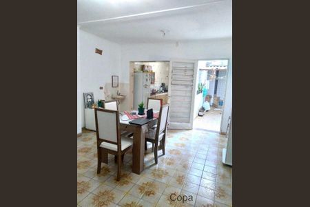 Casa à venda com 107m², 3 quartos e 1 vaga