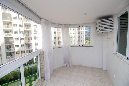 Apartamento à venda com 85m², 3 quartos e 1 vagaVaranda