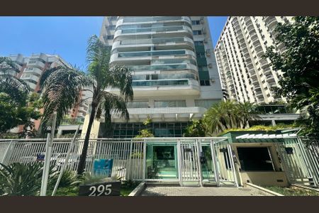 Apartamento à venda com 85m², 3 quartos e 1 vagaFachada