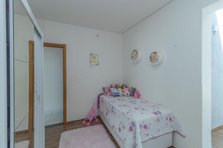 Casa à venda com 178m², 3 quartos e 2 vagas Casa à venda com 178m², 3 quartos e 2 vagasQuarto 2