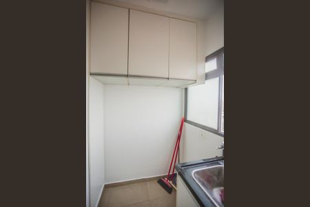 Apartamento à venda com 115m², 2 quartos e 2 vagas Apartamento à venda com 115m², 2 quartos e 2 vagasÁrea de Serviço