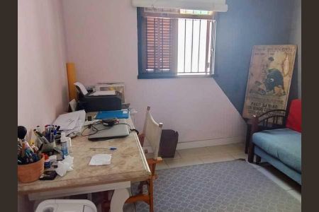 Casa à venda com 184m², 3 quartos e 3 vagas