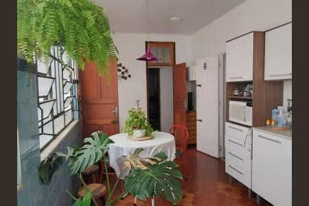 Casa à venda com 184m², 3 quartos e 3 vagas