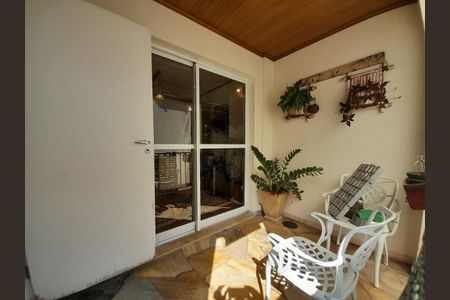 Casa de condomínio à venda com 190m², 3 quartos e 3 vagas