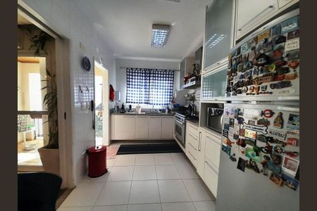 Casa de condomínio à venda com 190m², 3 quartos e 3 vagas