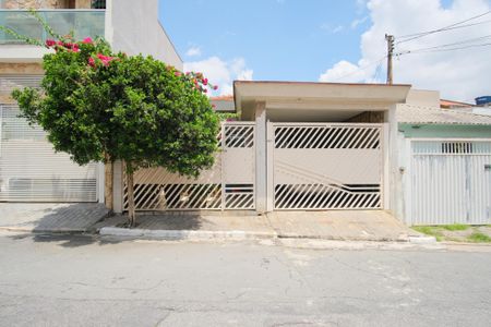 Casa à venda com 181m², 3 quartos e 1 vagaFachada