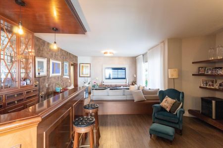 Apartamento à venda com 260m², 4 quartos e 3 vagas Apartamento à venda com 260m², 4 quartos e 3 vagasSala