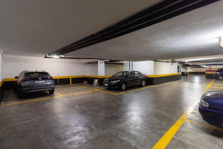 Apartamento à venda com 260m², 4 quartos e 3 vagas Apartamento à venda com 260m², 4 quartos e 3 vagasGaragem
