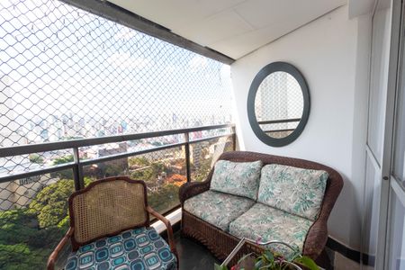 Apartamento à venda com 260m², 4 quartos e 3 vagas Apartamento à venda com 260m², 4 quartos e 3 vagasVaranda da Sala