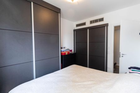 Apartamento à venda com 260m², 4 quartos e 3 vagas Apartamento à venda com 260m², 4 quartos e 3 vagasQuarto 2