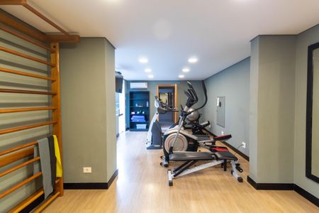 Apartamento à venda com 260m², 4 quartos e 3 vagas Apartamento à venda com 260m², 4 quartos e 3 vagasÁrea comum - Academia