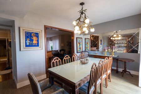 Apartamento à venda com 260m², 4 quartos e 3 vagas Apartamento à venda com 260m², 4 quartos e 3 vagasCopa