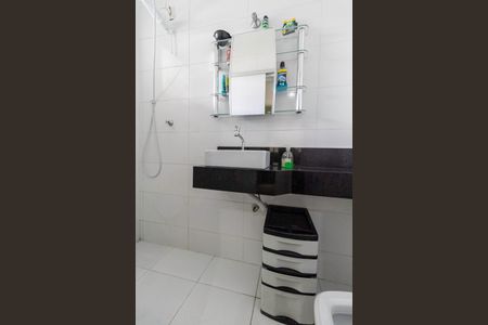 Casa à venda com 360m², 4 quartos e 4 vagas Casa à venda com 360m², 4 quartos e 4 vagasBanheiro da suíte