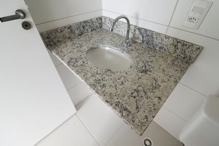 Apartamento à venda com 50m², 2 quartos e 1 vaga Apartamento à venda com 50m², 2 quartos e 1 vagaBanheiro da Suíte