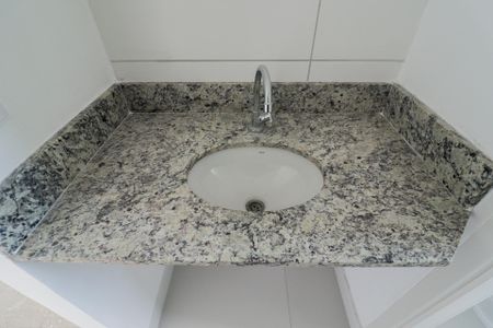 Apartamento à venda com 56m², 2 quartos e 1 vaga Apartamento à venda com 56m², 2 quartos e 1 vagaBanheiro da Suíte