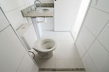 Apartamento à venda com 56m², 2 quartos e 1 vaga Apartamento à venda com 56m², 2 quartos e 1 vagaBanheiro Social