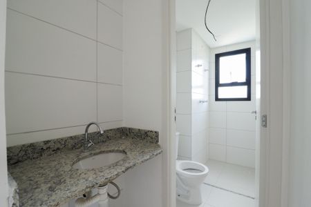 Apartamento à venda com 56m², 2 quartos e 1 vaga Apartamento à venda com 56m², 2 quartos e 1 vagaBanheiro da Suíte