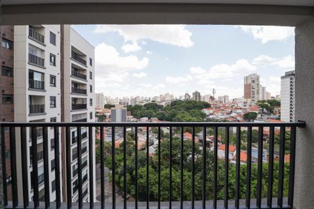 Apartamento à venda com 56m², 2 quartos e 1 vaga Apartamento à venda com 56m², 2 quartos e 1 vagaVaranda
