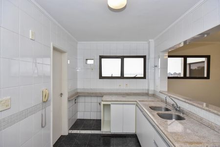 Apartamento para alugar com 636m², 4 quartos e 3 vagasCozinha