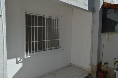 Casa de condomínio à venda com 120m², 3 quartos e 1 vaga Casa de condomínio à venda com 120m², 3 quartos e 1 vagaQuintal