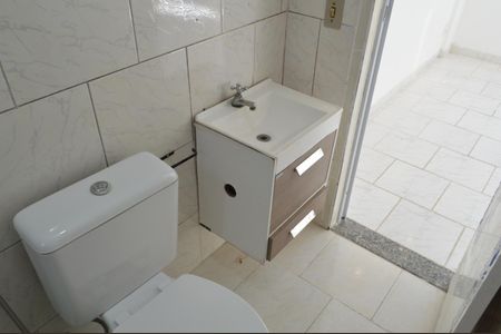 Casa de condomínio à venda com 120m², 3 quartos e 1 vaga Casa de condomínio à venda com 120m², 3 quartos e 1 vagaBanheiro da Suíte