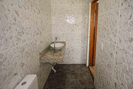 Casa à venda com 400m², 6 quartos e 2 vagas Casa à venda com 400m², 6 quartos e 2 vagas  Área comum Banheiro do Salão