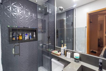 Casa de condomínio à venda com 140m², 3 quartos e 2 vagasBanheiro da Suíte