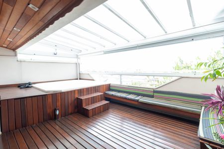 Casa de condomínio à venda com 140m², 3 quartos e 2 vagasÁrea gourmet