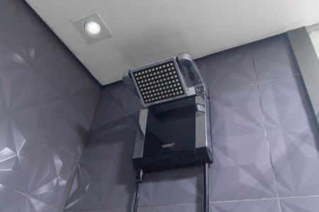 Casa de condomínio à venda com 140m², 3 quartos e 2 vagasChuveiro