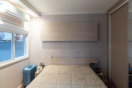 Casa de condomínio à venda com 140m², 3 quartos e 2 vagasQuarto Suíte