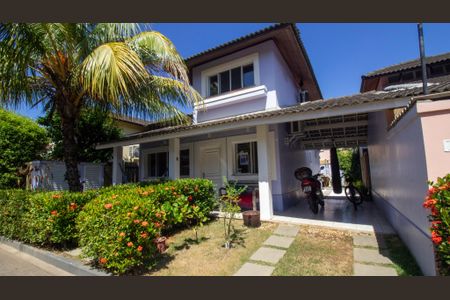 Casa de condomínio à venda com 180m², 4 quartos e 2 vagas Casa de condomínio à venda com 180m², 4 quartos e 2 vagasFachada da Casa