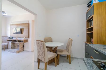 Apartamento à venda com 48m², 2 quartos e 1 vaga Apartamento à venda com 48m², 2 quartos e 1 vagaCozinha