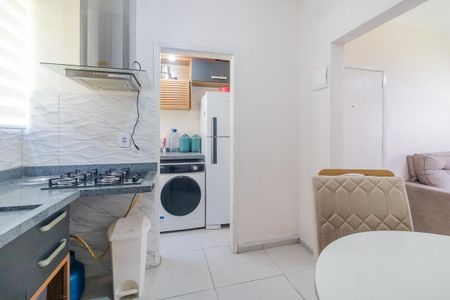 Apartamento à venda com 48m², 2 quartos e 1 vaga Apartamento à venda com 48m², 2 quartos e 1 vagaCozinha