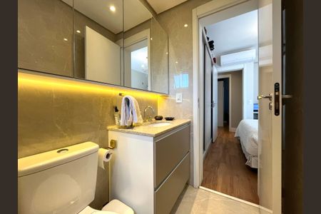 Apartamento à venda com 80m², 2 quartos e 1 vaga Apartamento à venda com 80m², 2 quartos e 1 vagaBanheiro da Suíte