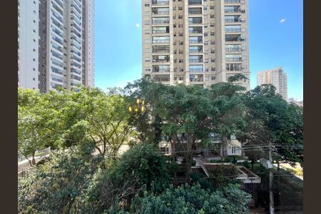 Apartamento à venda com 80m², 2 quartos e 1 vaga Apartamento à venda com 80m², 2 quartos e 1 vagaVista da Varanda