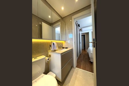 Apartamento à venda com 80m², 2 quartos e 1 vaga Apartamento à venda com 80m², 2 quartos e 1 vagaBanheiro da Suíte