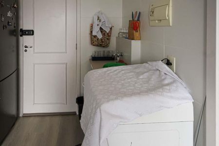 Apartamento à venda com 28m², 1 quarto e sem vagaCozinha e Área de Serviço