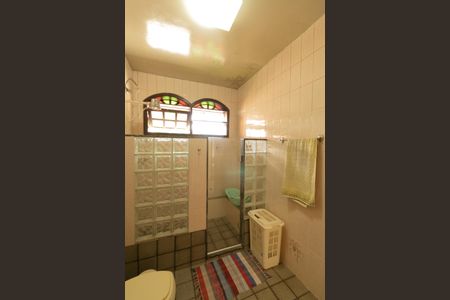 Casa de condomínio à venda com 625m², 5 quartos e 4 vagasBanheiro Social