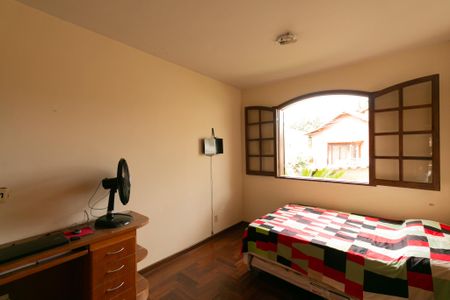 Casa de condomínio à venda com 625m², 5 quartos e 4 vagasSala de Jantar