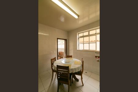 Casa de condomínio à venda com 625m², 5 quartos e 4 vagasCozinha