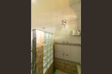 Casa de condomínio à venda com 625m², 5 quartos e 4 vagasBanheiro Suite 1