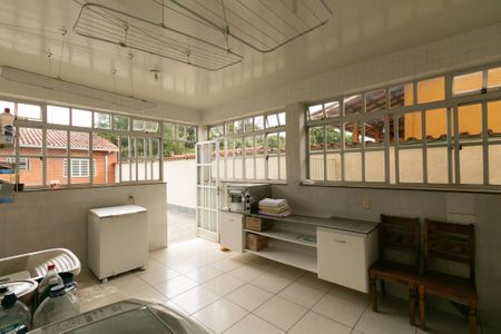 Casa de condomínio à venda com 625m², 5 quartos e 4 vagasÁrea de Serviço