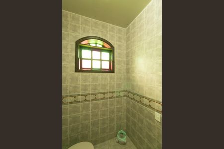 Casa de condomínio à venda com 625m², 5 quartos e 4 vagasLavabo