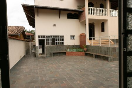 Casa de condomínio à venda com 625m², 5 quartos e 4 vagasVista Escritório